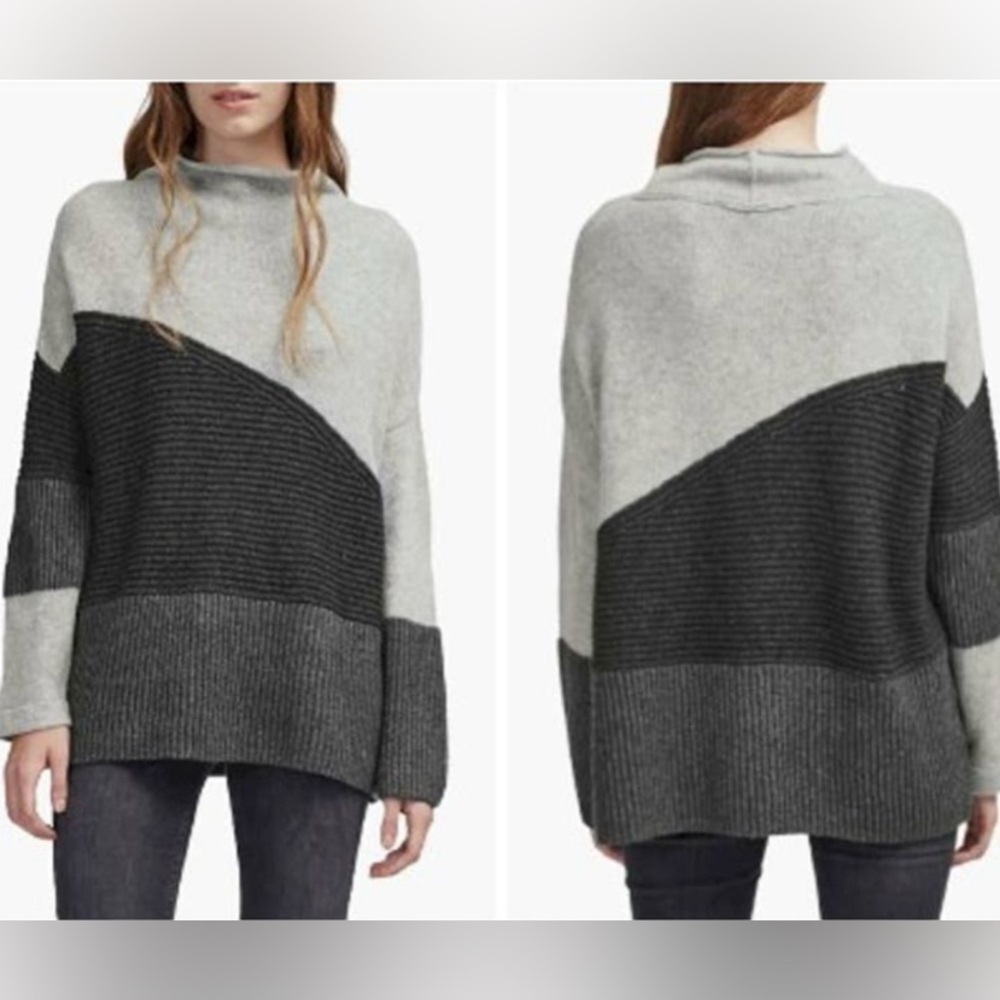 Colorblock Turtleneck Sweater